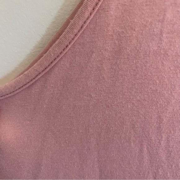 Light Pink Sleeveless Ruched Maternity Top - Size XL from Pink Blush Maternity - Picture 4 of 5